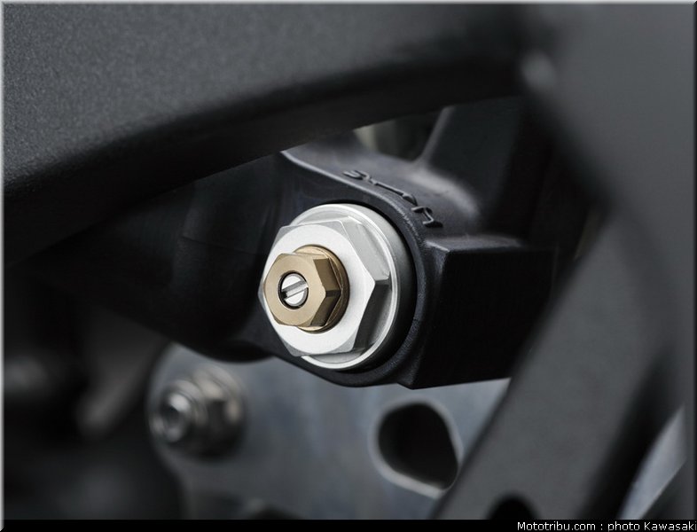 kawasaki_zx10r_2011_0062