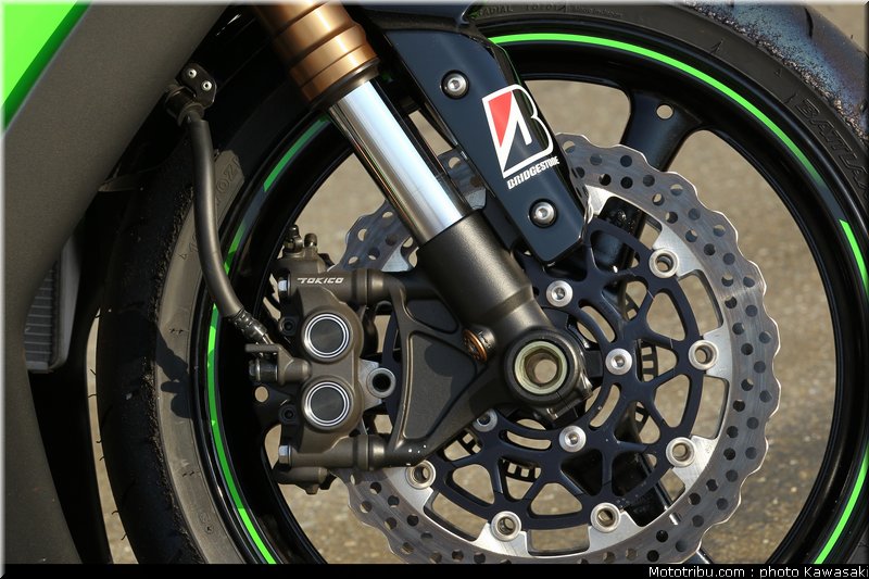 kawasaki_zx10r_2011_0065