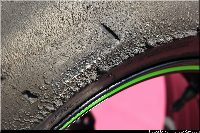 kawasaki_zx10r_2011_0091