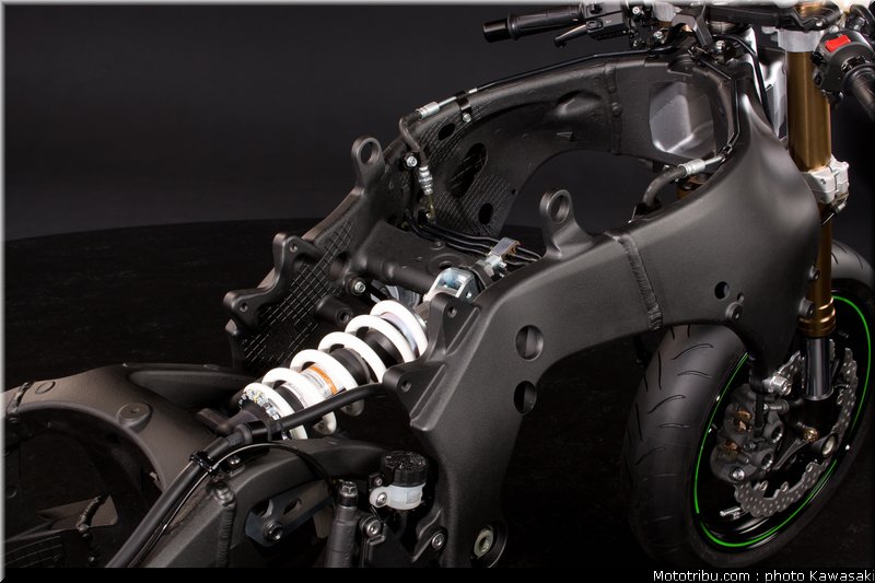 kawasaki_zx10r_2011_0098