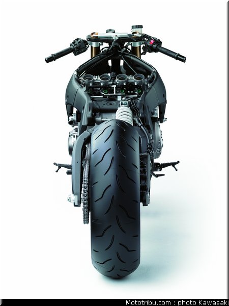kawasaki_zx10r_2011_0110