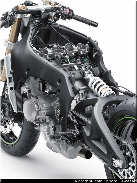 kawasaki_zx10r_2011_0112