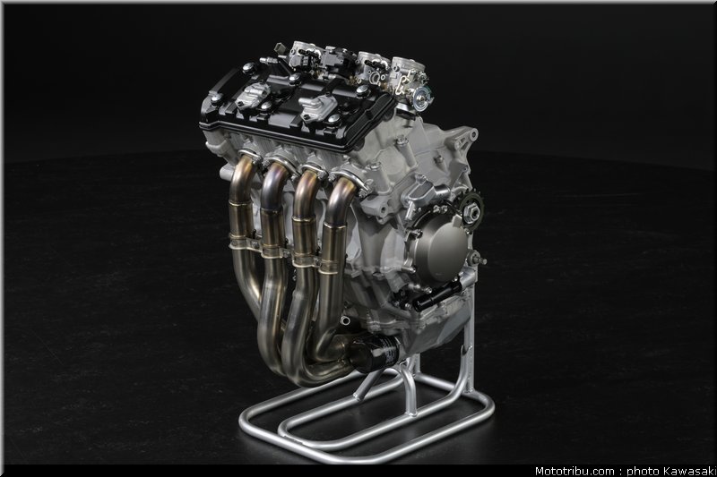 kawasaki_zx10r_2011_0120