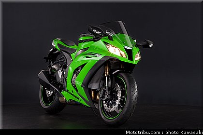 kawasaki_zx10r_2011_0010.jpg