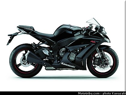 kawasaki_zx10r_2011_0017.jpg