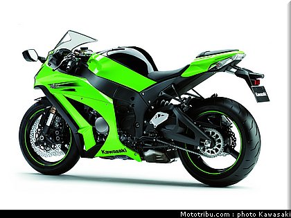 kawasaki_zx10r_2011_0021.jpg