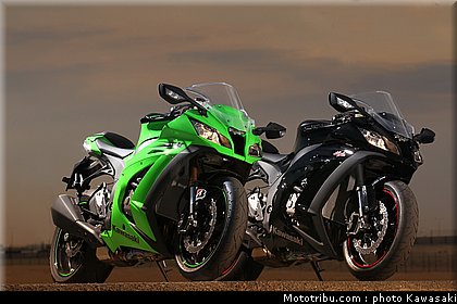kawasaki_zx10r_2011_0032.jpg