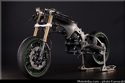 kawasaki_zx10r_2011_0097.jpg