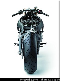 kawasaki_zx10r_2011_0110.jpg