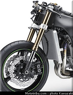 kawasaki_zx10r_2011_0113.jpg