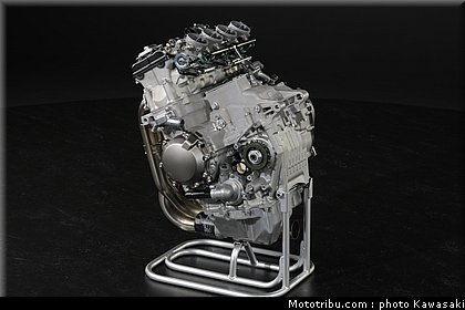 kawasaki_zx10r_2011_0117.jpg