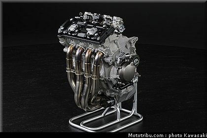 kawasaki_zx10r_2011_0120.jpg