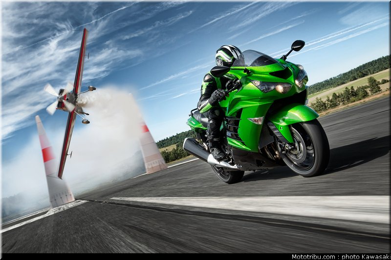 kawasaki_1400_zzr_2012_001