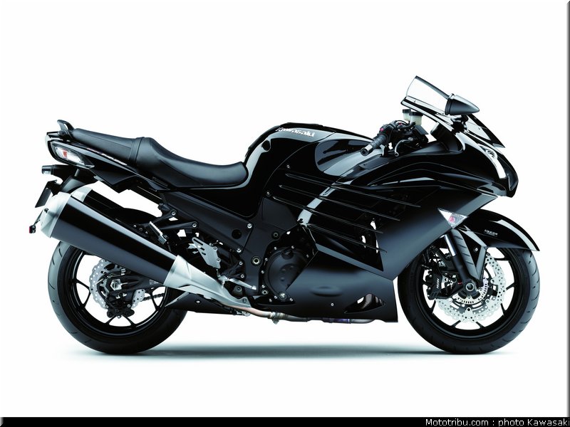 kawasaki_1400_zzr_2012_012