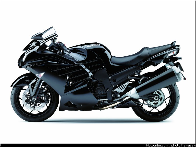 kawasaki_1400_zzr_2012_013