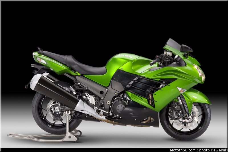 kawasaki_1400_zzr_2012_018