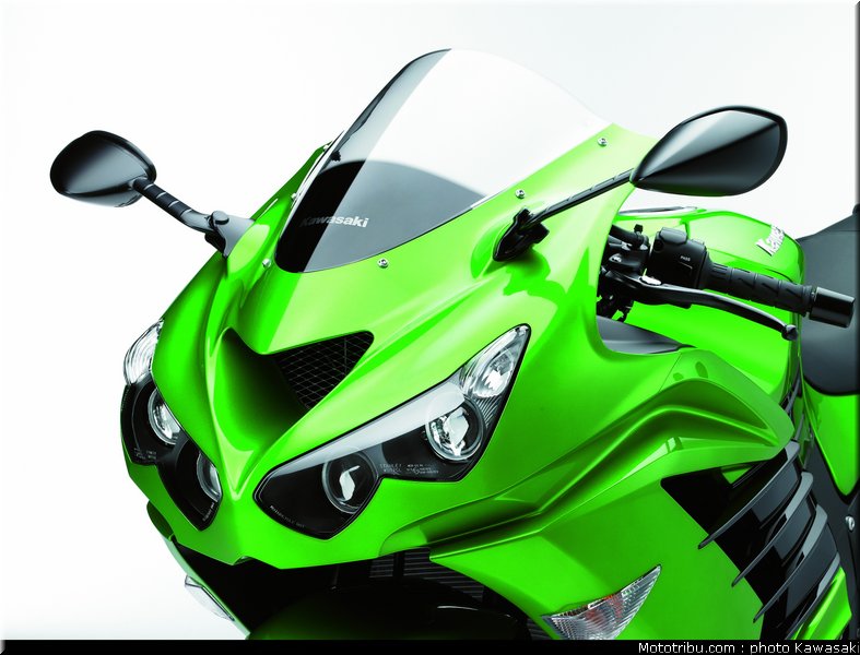 kawasaki_1400_zzr_2012_022