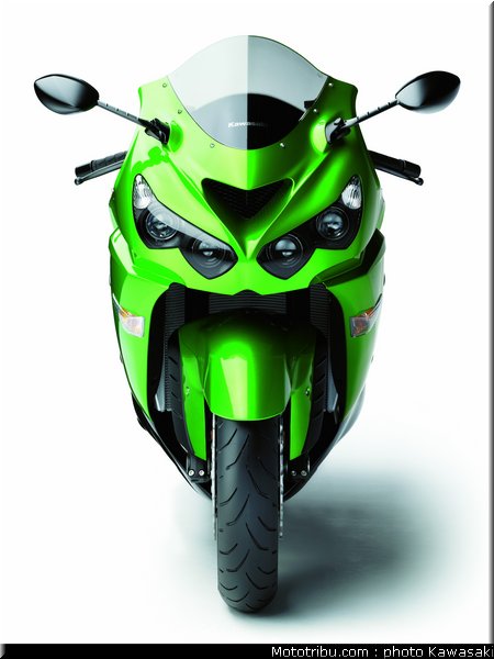 kawasaki_1400_zzr_2012_025