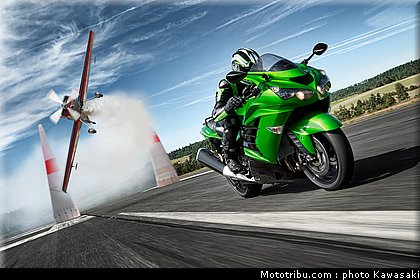 kawasaki_1400_zzr_2012_001.jpg