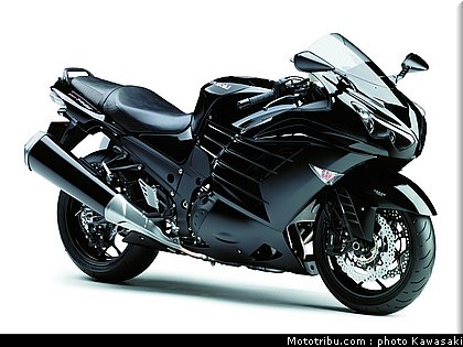 kawasaki_1400_zzr_2012_014.jpg