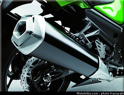 kawasaki_1400_zzr_2012_026.jpg