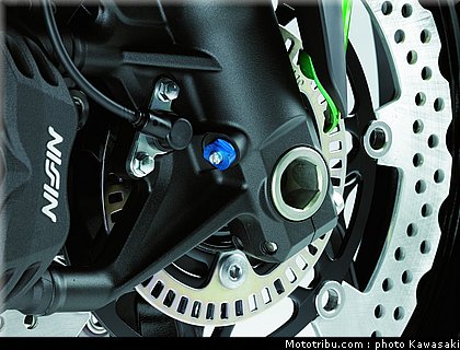 kawasaki_1400_zzr_2012_037.jpg