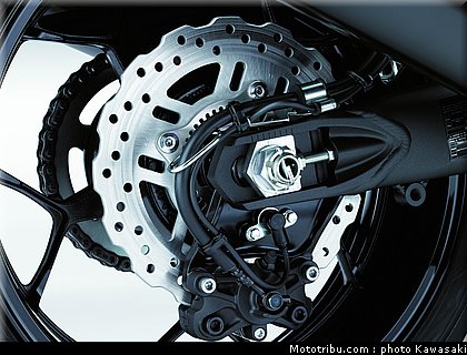 kawasaki_1400_zzr_2012_039.jpg