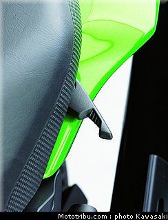 kawasaki_1400_zzr_2012_041.jpg
