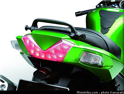 kawasaki_1400_zzr_2012_043.jpg