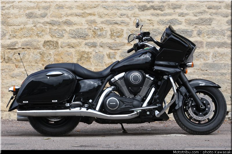 kawasaki_2012_1700_voyager_custom_03