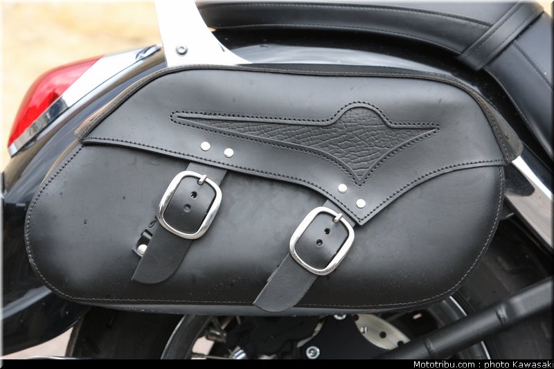 kawasaki_2012_900_classic_03