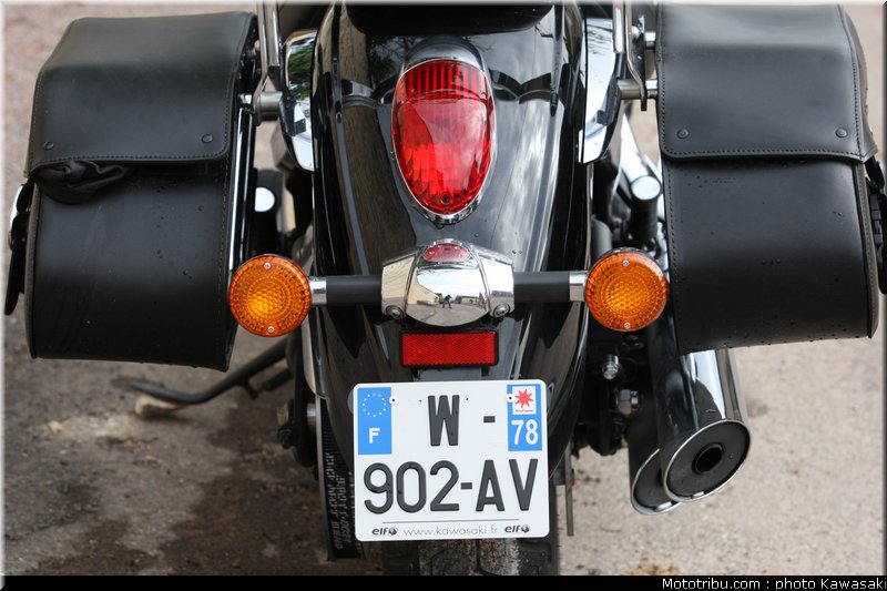 kawasaki_2012_900_classic_06
