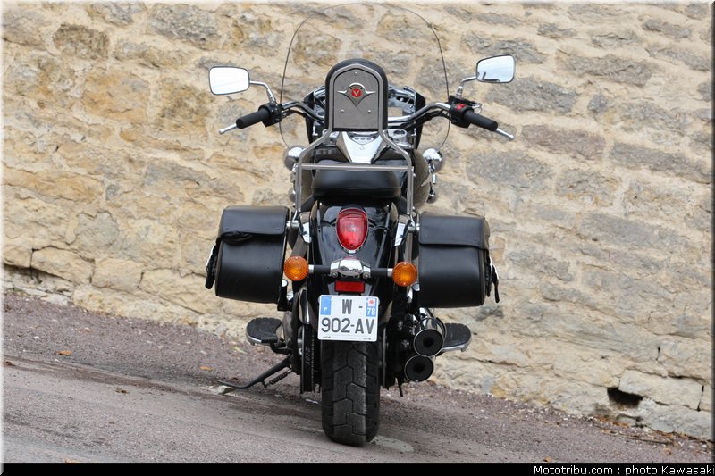 kawasaki_2012_900_classic_10