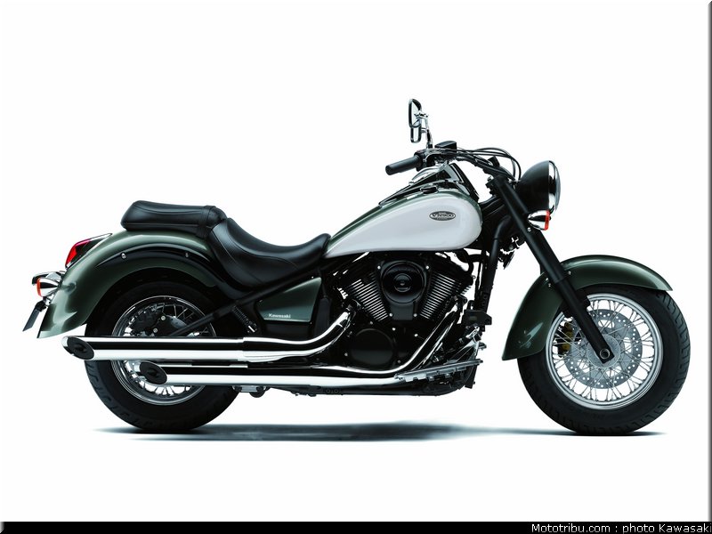 kawasaki_2012_900_classic_16