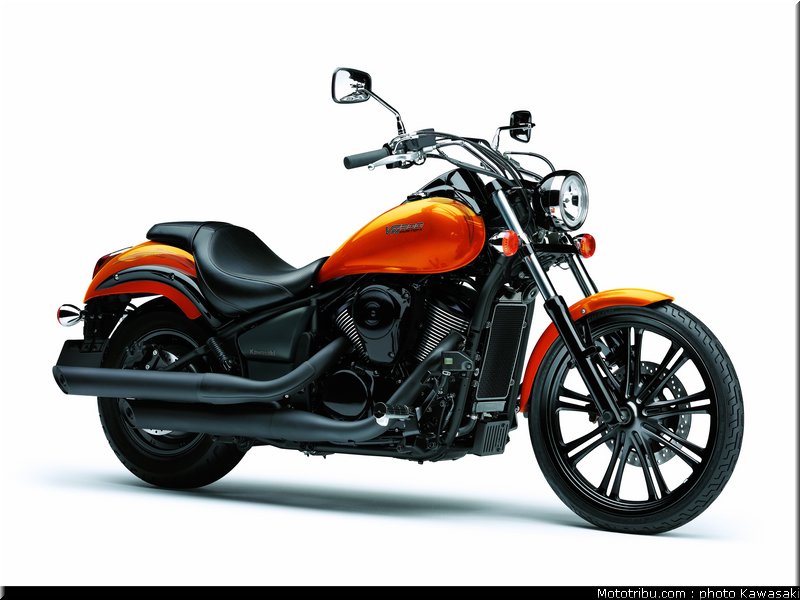kawasaki_2012_900_custom_12
