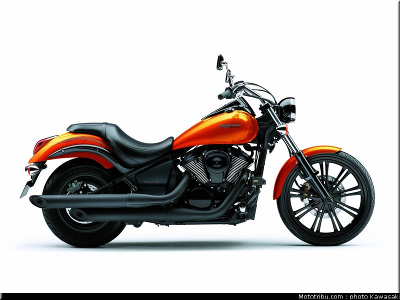 kawasaki_2012_900_custom_13