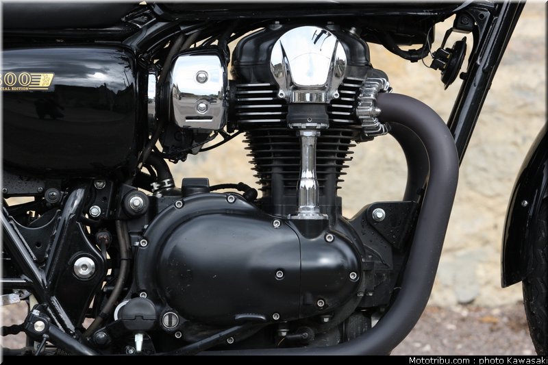 kawasaki_2012_w800_special_edition_08