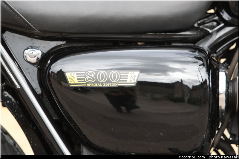 kawasaki_2012_w800_special_edition_09