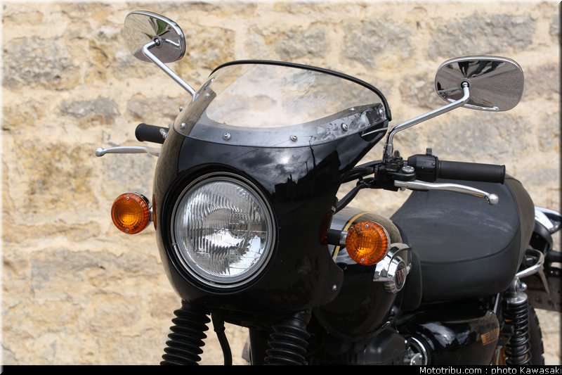kawasaki_2012_w800_special_edition_11