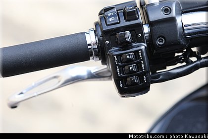 kawasaki_2012_1700_voyager_custom_05.jpg