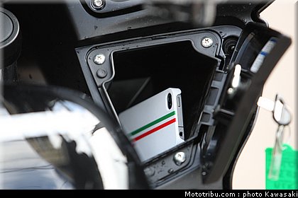 kawasaki_2012_1700_voyager_custom_06.jpg