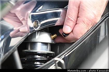 kawasaki_2012_1700_voyager_custom_15.jpg