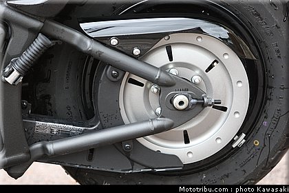 kawasaki_2012_900_custom_06.jpg