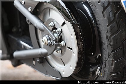 kawasaki_2012_900_custom_07.jpg