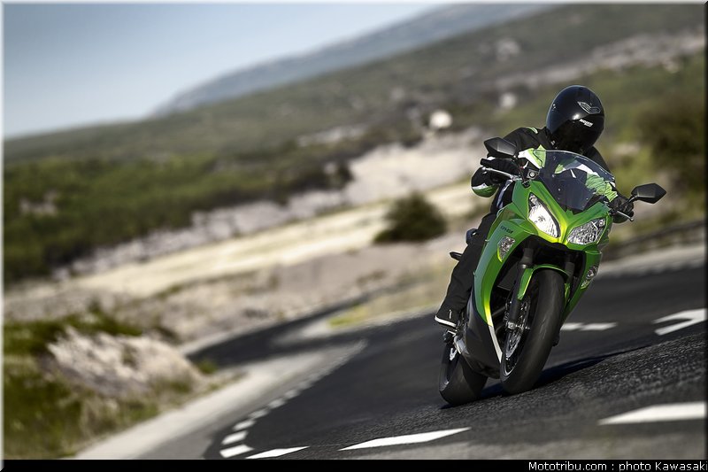 kawasaki_2012_er6f_009