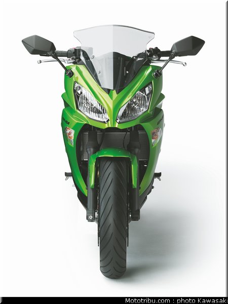 kawasaki_2012_er6f_030