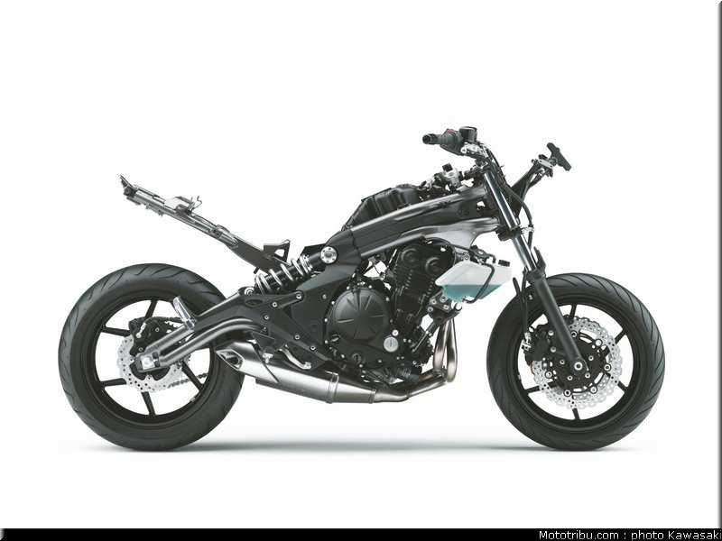 kawasaki_2012_er6f_041
