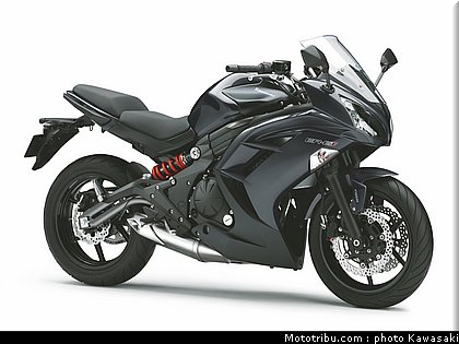 kawasaki_2012_er6f_004.jpg