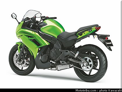 kawasaki_2012_er6f_007.jpg