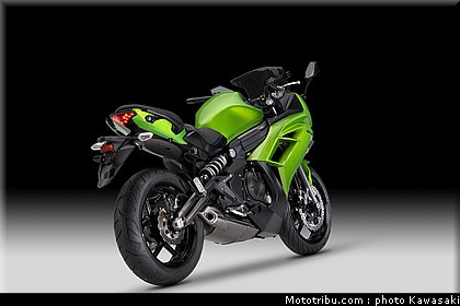 kawasaki_2012_er6f_015.jpg